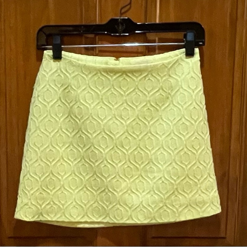 Lilly Pulitzer Yellow Mini A-Line Skirt for Casual Resort Wear